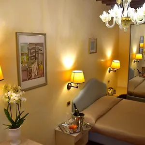 Residenza Favaro Venedik